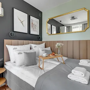 Apartament Center Garden Gates & Free Parking By Downtown, Gdańsk